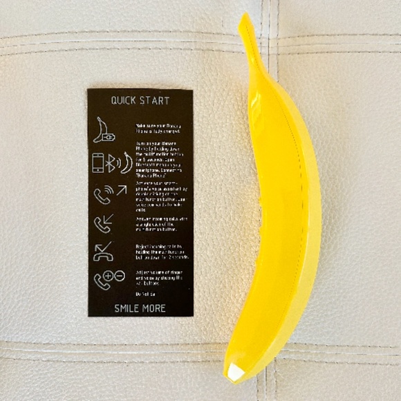 NIB🍌Banana Phone Bluetooth Handset -- works w/iPhone and Android Mobile Devices - Picture 14 of 15